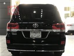 تۆیۆتا لاند کروزەر